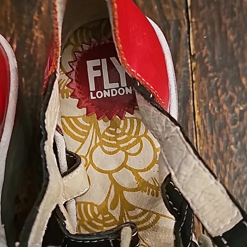 Yett Fly London red pumps 36 or 6 EUC - Picture 3 of 6